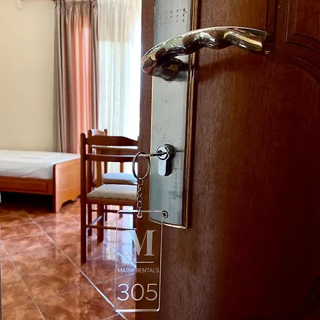 Maria Hotel *