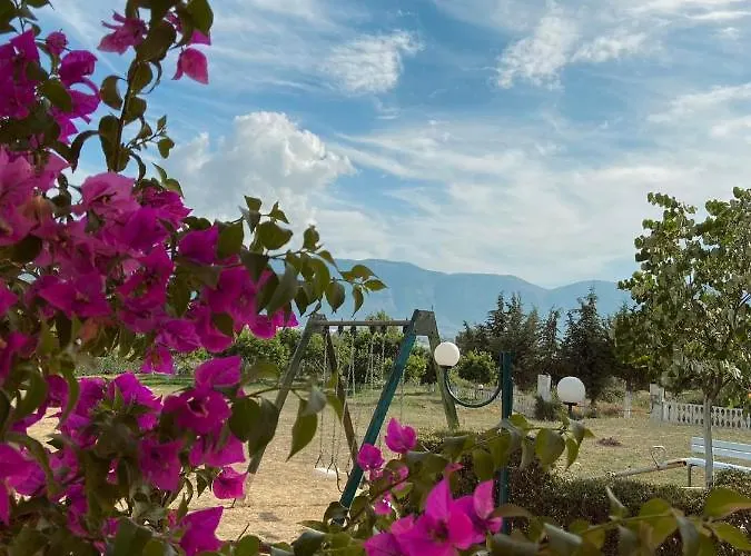 Maria Hotel Radhimë